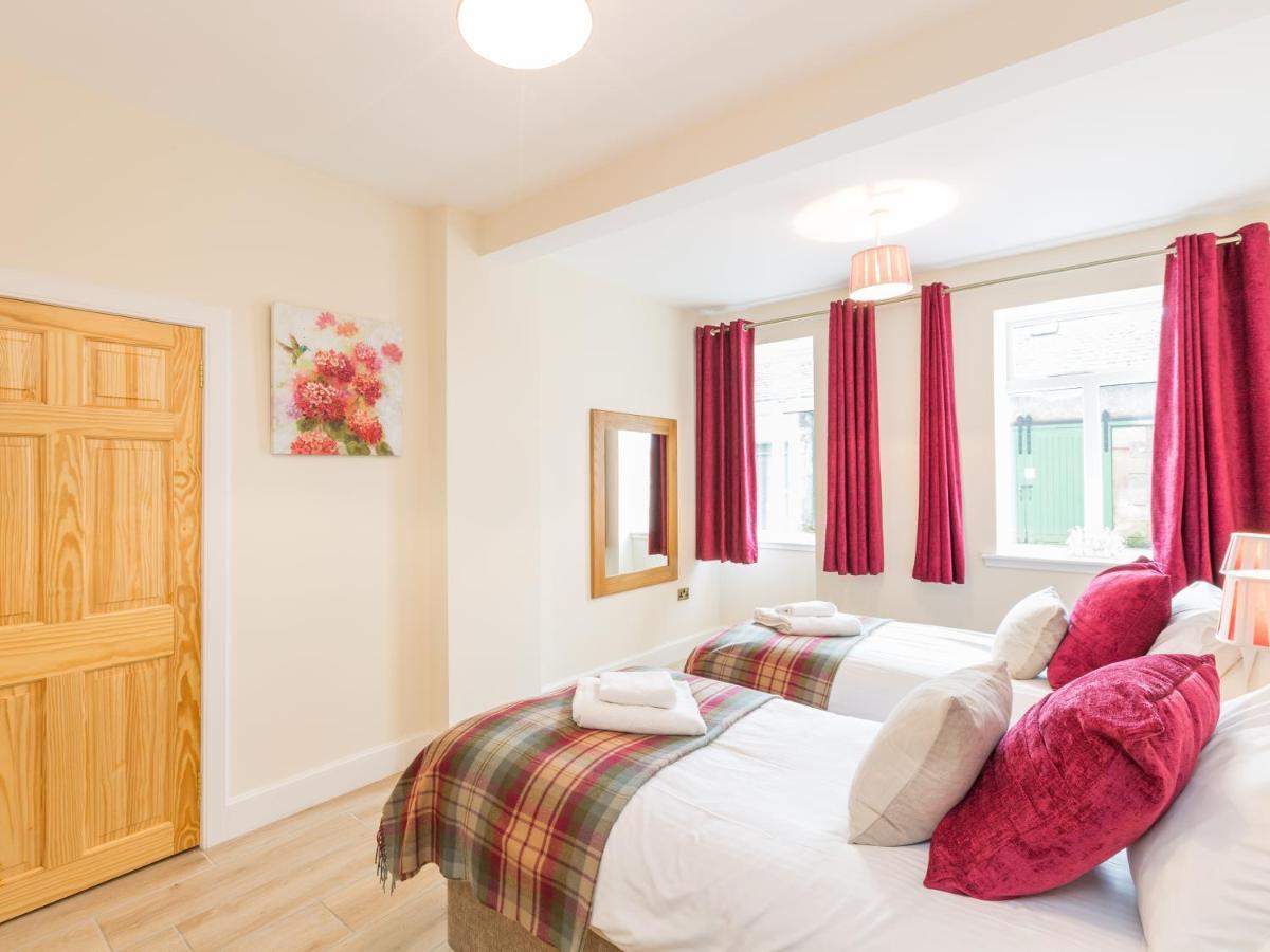 Chauffeur'S Cottage With Hot Tub Cray  Bagian luar foto