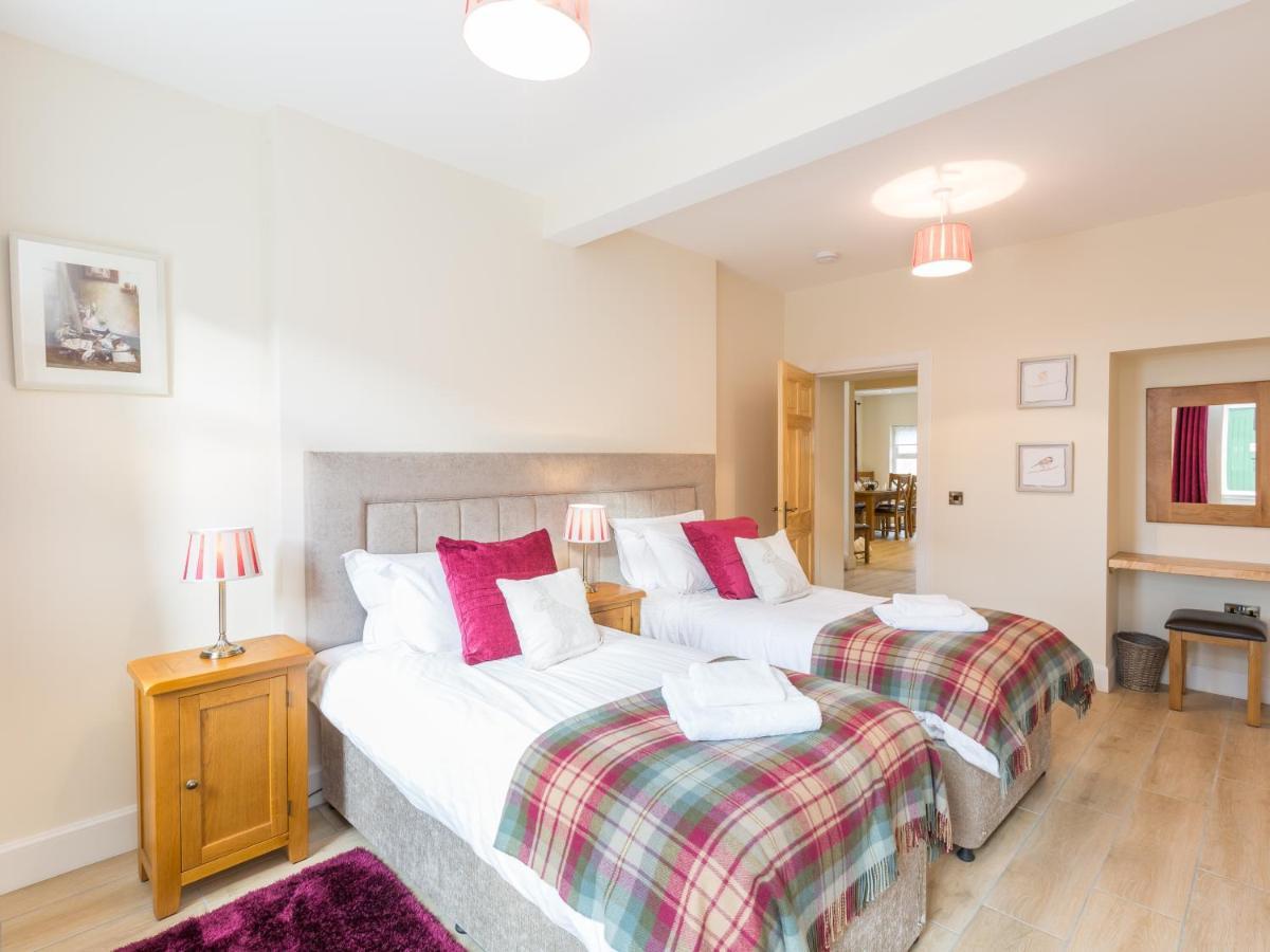 Chauffeur'S Cottage With Hot Tub Cray  Bagian luar foto