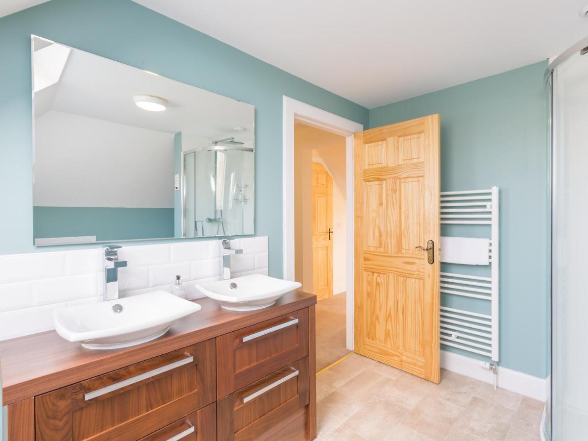 Chauffeur'S Cottage With Hot Tub Cray  Bagian luar foto